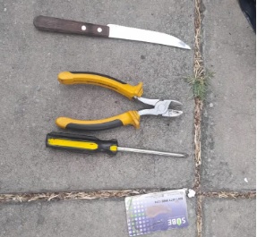 Murió electrocutado y quedó «colgado» de los cables en La Plata: creen que estaba robando