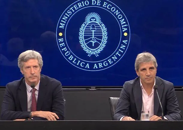 Luis Caputo anticipó «medidas más duras» y que «los argentinos van a sufrir más» si no se aprueba la Ley Ómnibus