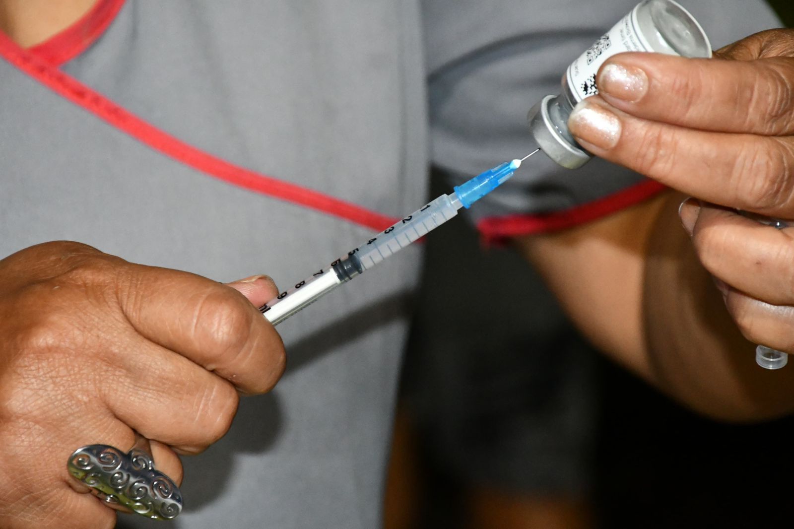 Resistencia: Mas de 600 vacunas aplicadas en las postas de Plaza 25 de mayo y en el Parque de la Democracia