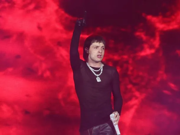 Polémica por la participación de Peso Pluma en el Festival de Viña del Mar