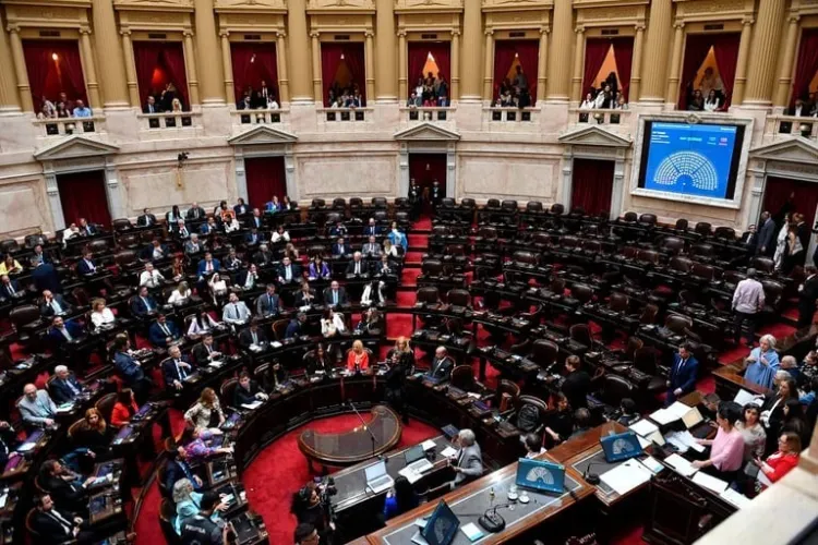 El listado completo de los cambios a la Ley Ómnibus que el Gobierno negoció con la oposición dialoguista