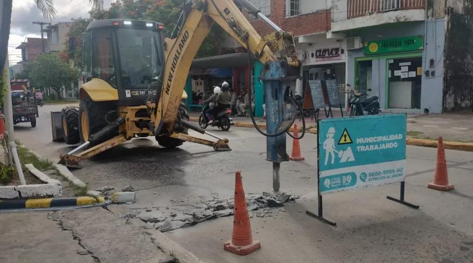 Formosa: La comuna realizó obras de bacheo para reparar arterias pavimentadas en distintos sectores de la ciudad