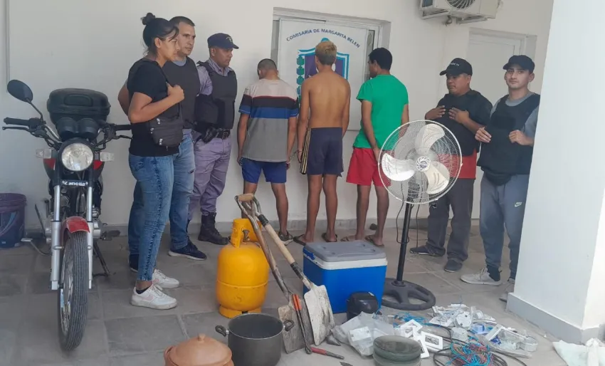 Cayó la banda de los «roba quinchos»: desvalijaron varias casas en Colonia Benítez y Margarita Belén