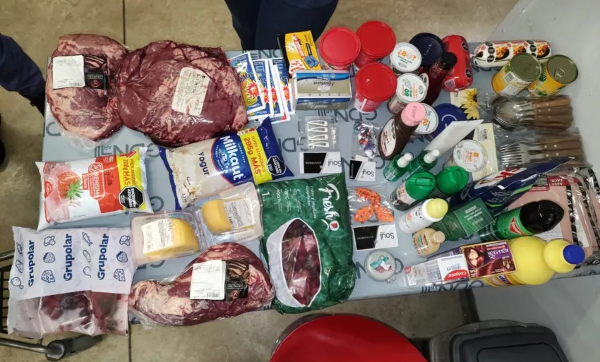 Escondieron mercadería valuada en $ 250 mil en mochilas e intentaron huir sin pagar