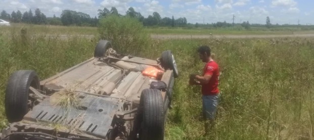 Un correntino volcó en la autovía 14 cuando viajaba hacia Uruguay