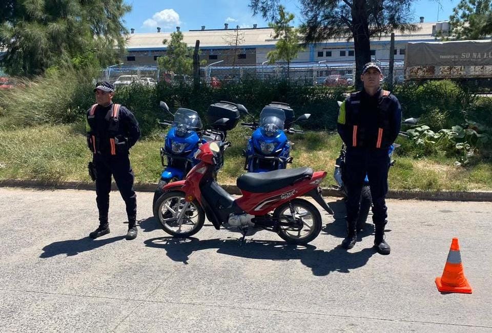 Policía Caminera recupera dos motocicletas buscadas por la justicia