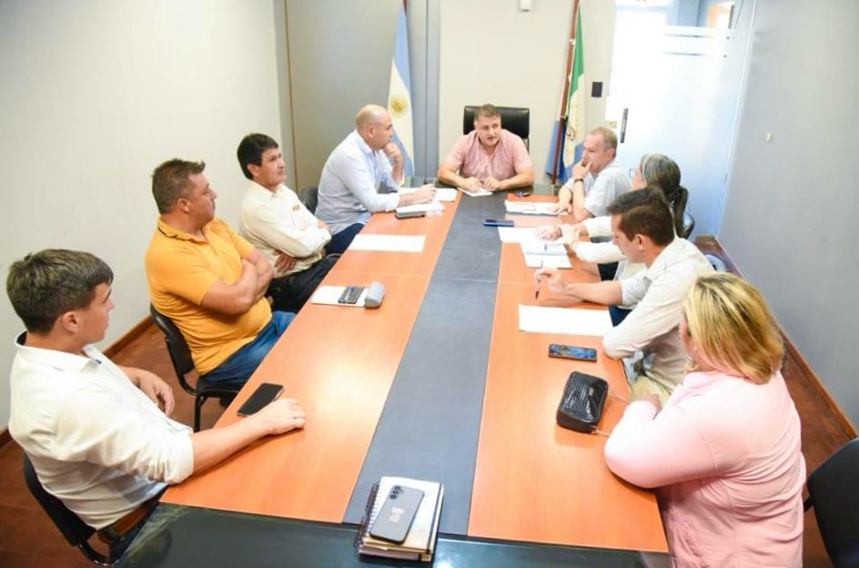 El Ministro de Gobierno se reunió con intendentes de distintas localidades del Chaco