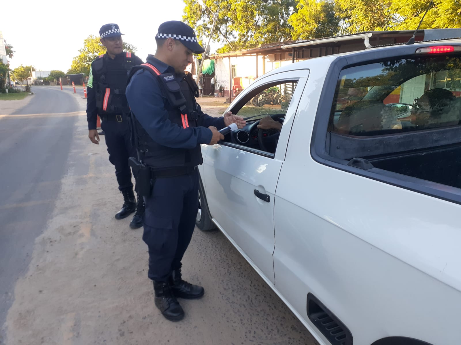 Operativos de fin de semana: Caminera frustró robo de cables, recupero un automóvil, una motocicleta y detectó 62 alcoholemias