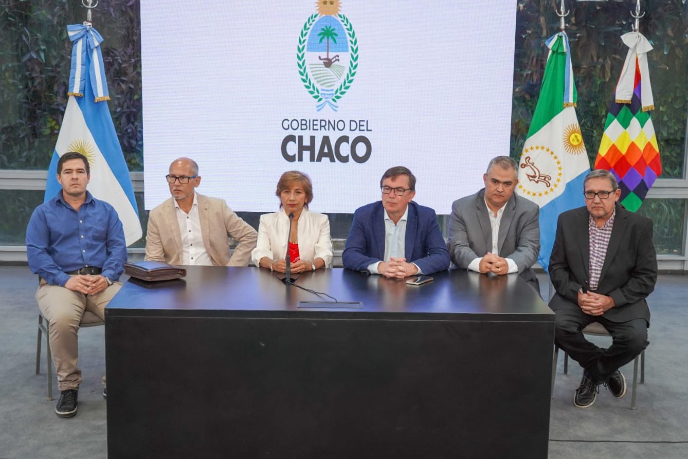 IAFEP y el IPDUV firmaron un convenio para relevar la situación habitacional y habilitaron una línea de denuncias