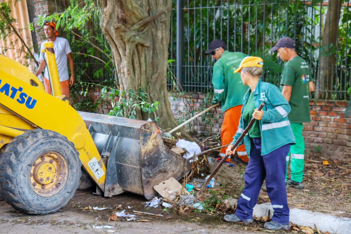 Gran operativo de saneamiento ambiental se ejecuto en el barrio Miranda Gallino