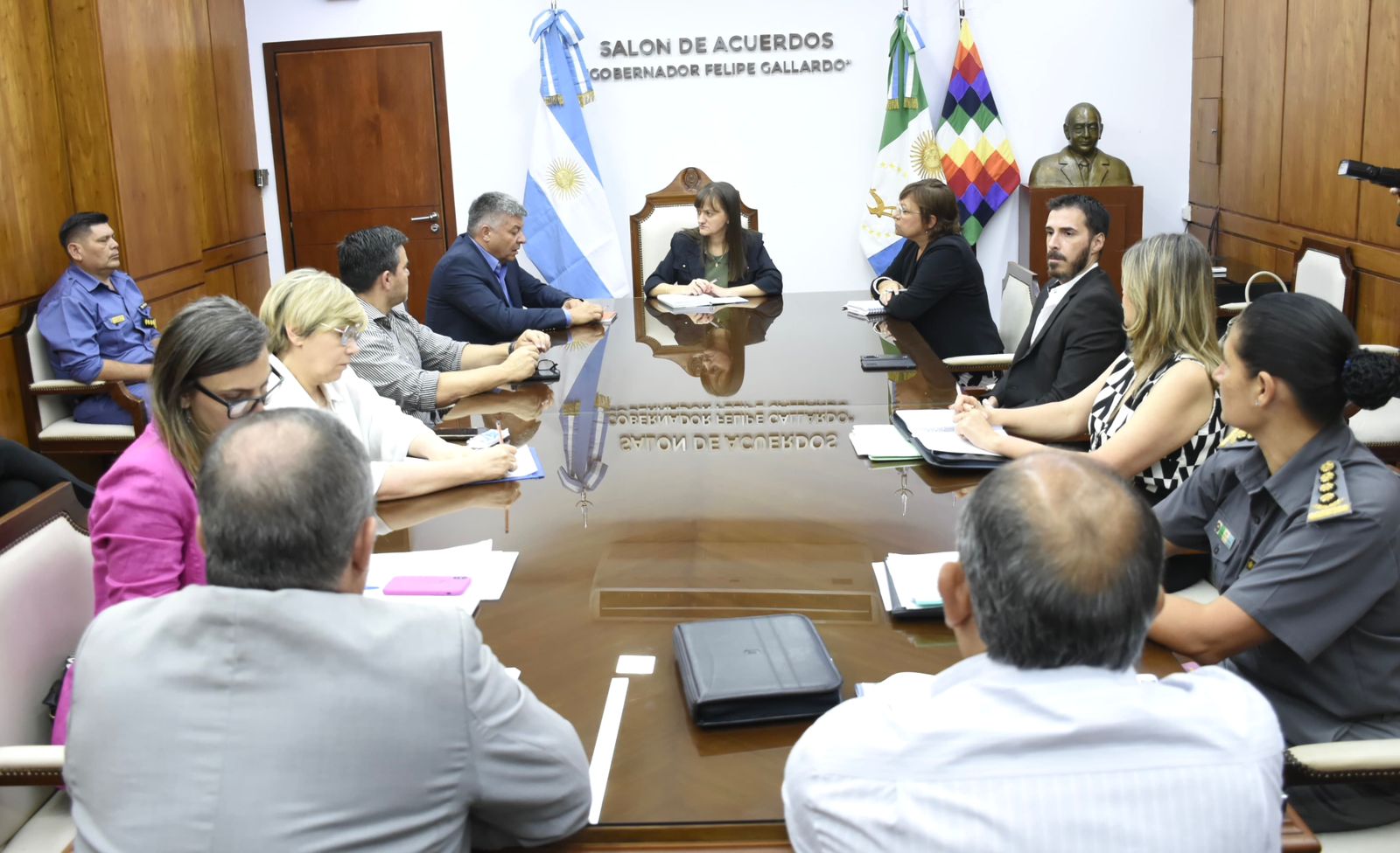 Mesa de Trabajo para optimizar el servicio en la Aldea Tres Horquetas