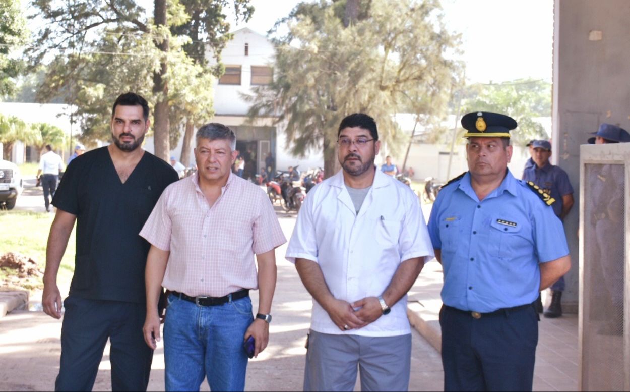 El Ministro Matkovich estuvo en el hospital de General San Martín y se comprometió a mejorar el servicio de seguridad