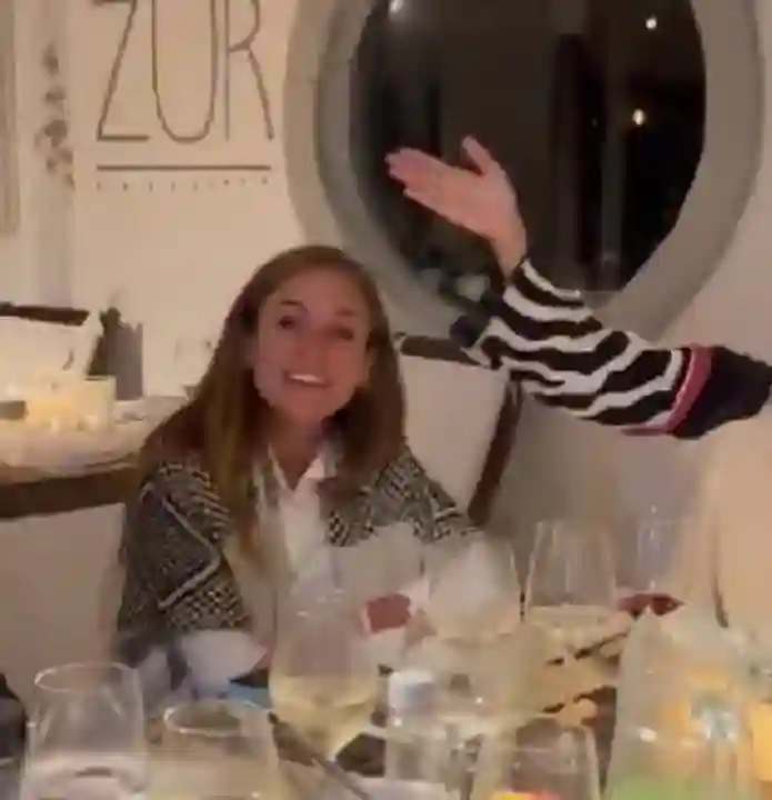 Victoria Tolosa Paz denunciará a las mujeres que la escracharon junto a su esposo en un restaurante de Cariló