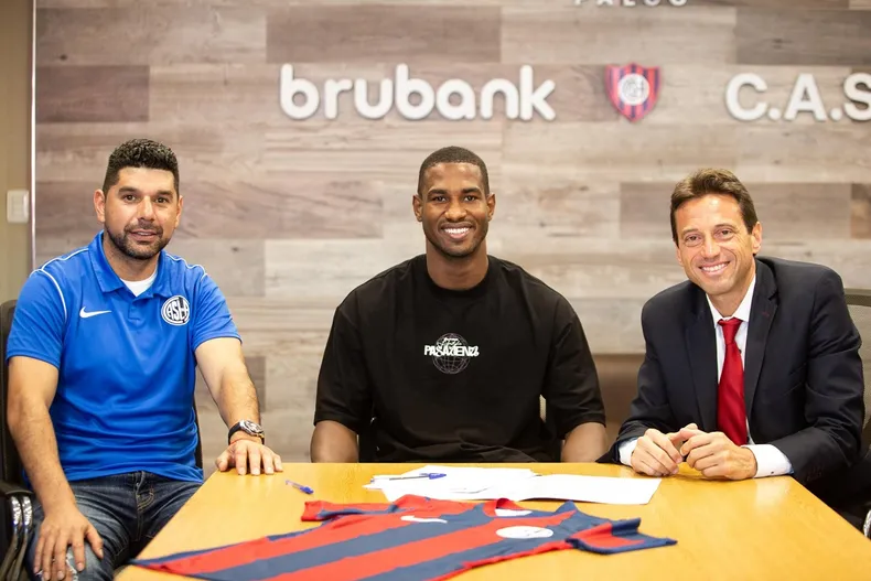 Otro refuerzo para San Lorenzo: el colombiano Jhohan Romaña firmó su contrato