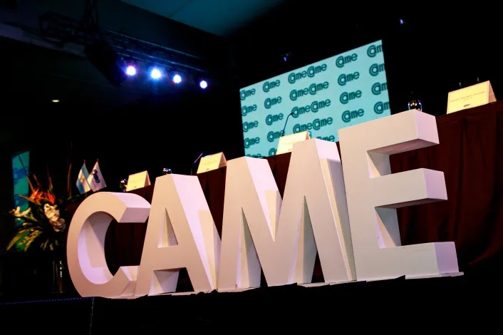 Se firmó la revisión de la paritaria mercantil