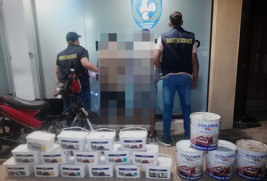 Robaron 19 baldes de pintura y fueron descubiertos porque los vendían por Facebook