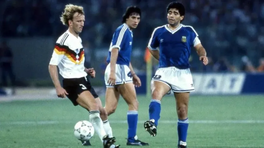 Murió Andreas Brehme, el verdugo de la Selección Argentina en el Mundial de Italia 1990