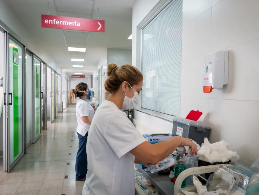 Conflicto salarial agudiza la crítica situación de sanatorios de la provincia: paro y diputa gremial