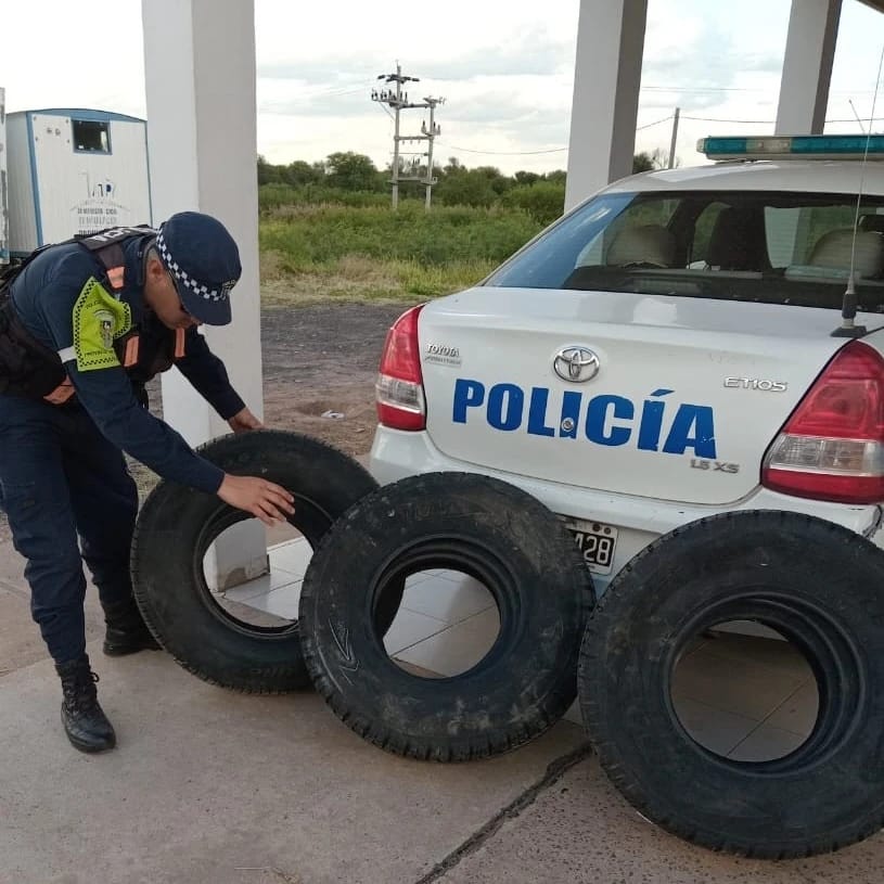 Policía Caminera: intervienen  cubiertas sin aval aduanero