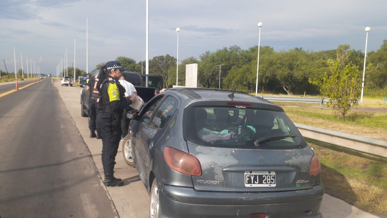 Policía Caminera: operativo de control en conjunto con Canes