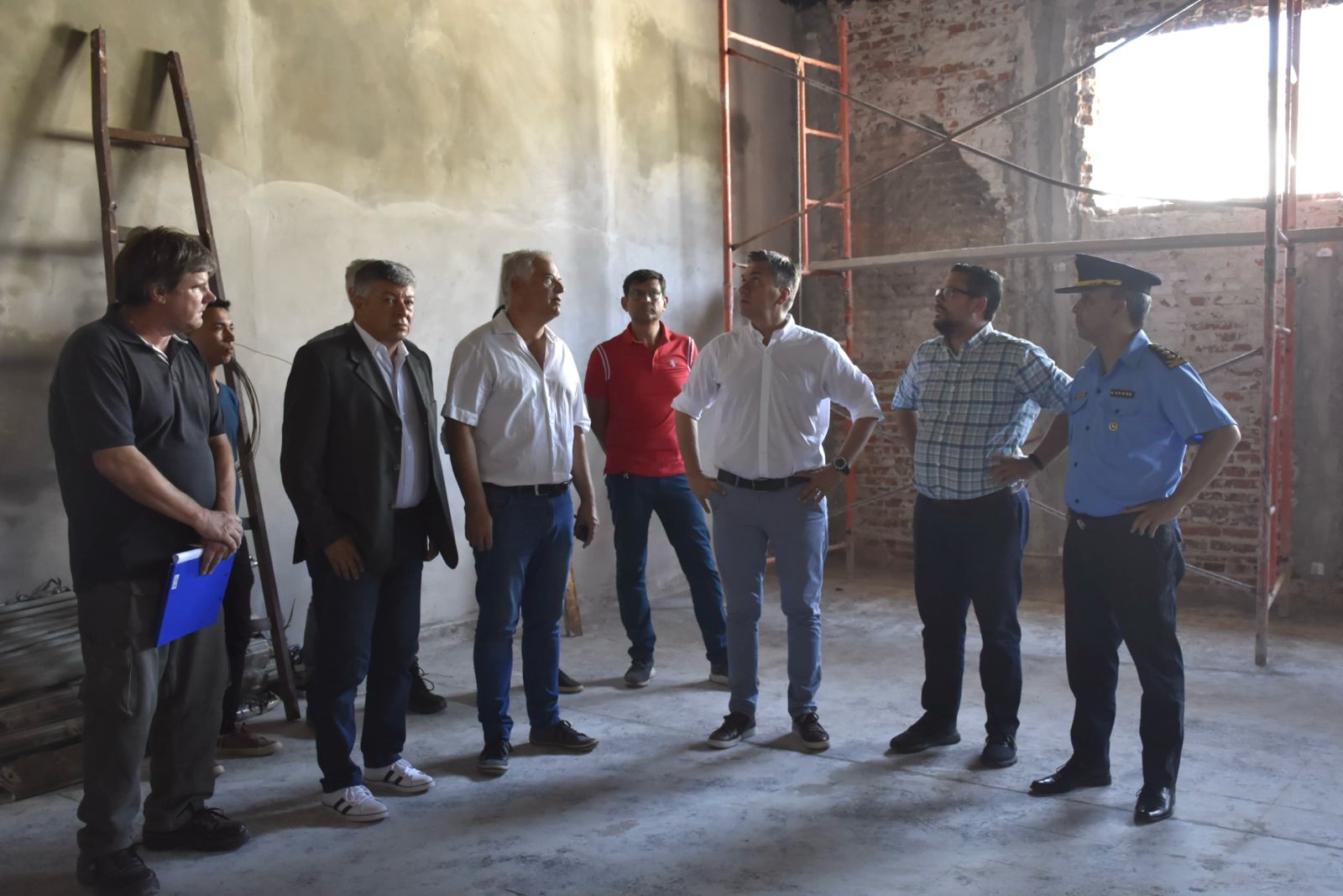 Zdero recorrió las obras de refacción de la Escuela de Policía