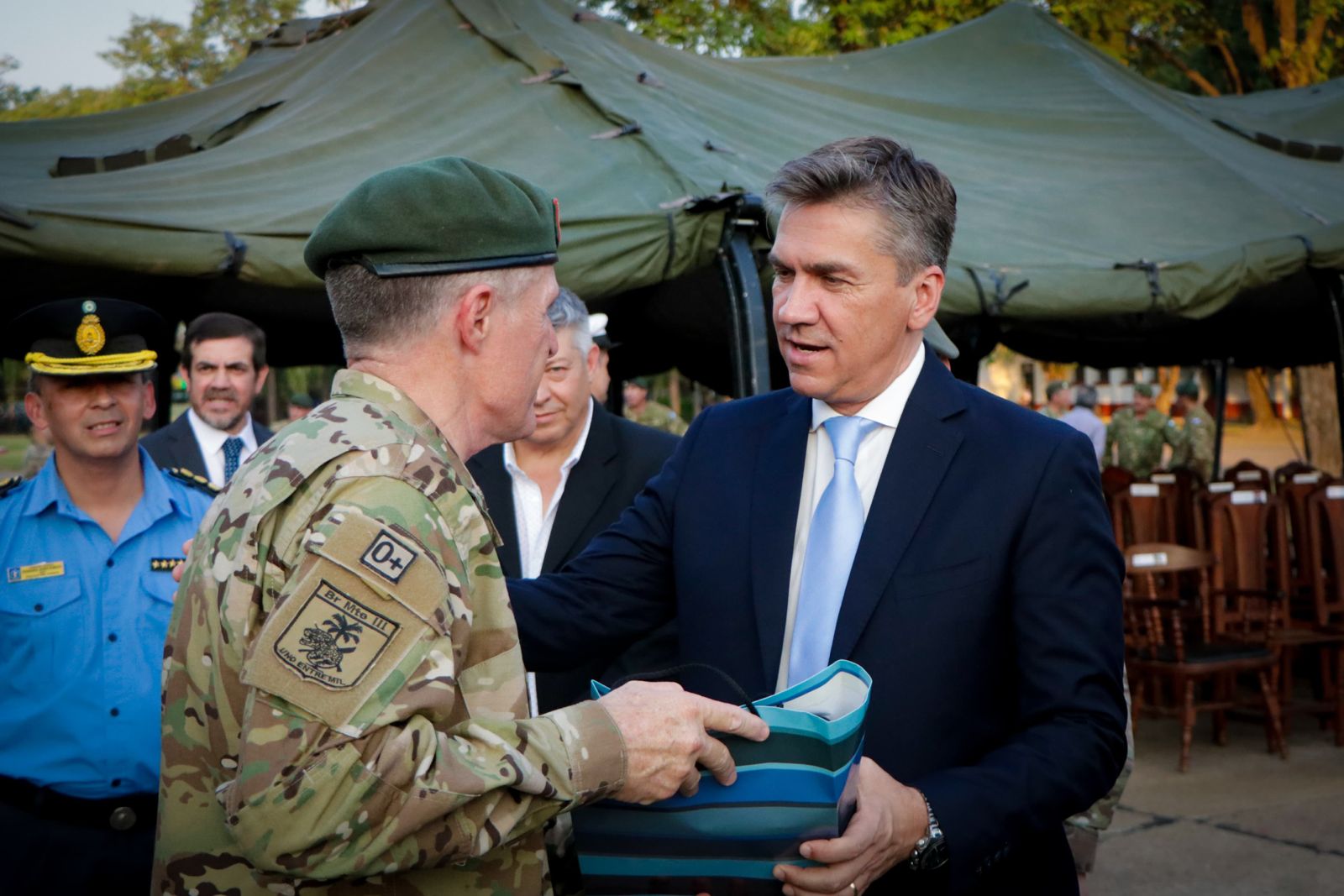 El gobernador Zdero acompañó la asunción del nuevo comandante de la Tercera Brigada de Monte, Cristian Celli