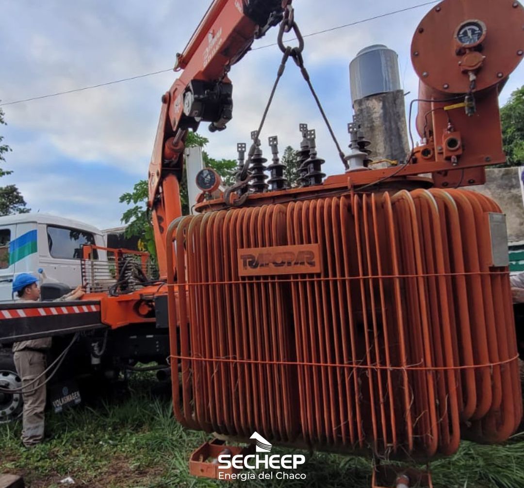SECHEEP instaló un transformador en Colonia Baranda