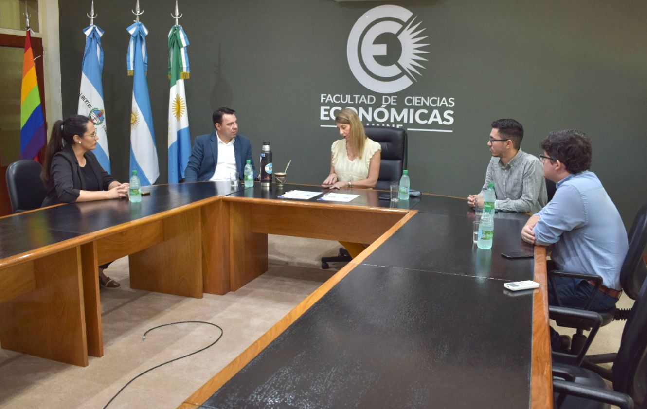 Se firmó un acuerdo de cooperación, entre la Secretaría de Asuntos Estratégicos y la Facultad de Ciencias Económicas de la UNNE