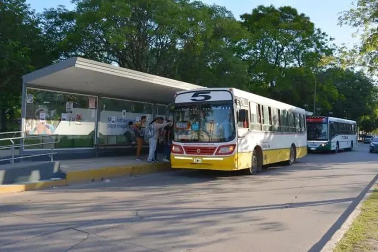 La Subsecretaría de Transporte de la provincia intó a las empresas de colectivos a prestar servicios con normalidad