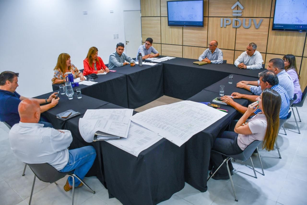 El IPDUV y empresas del Estado, trabajan en un plan de acción para la Chacra 137 y otros barrios