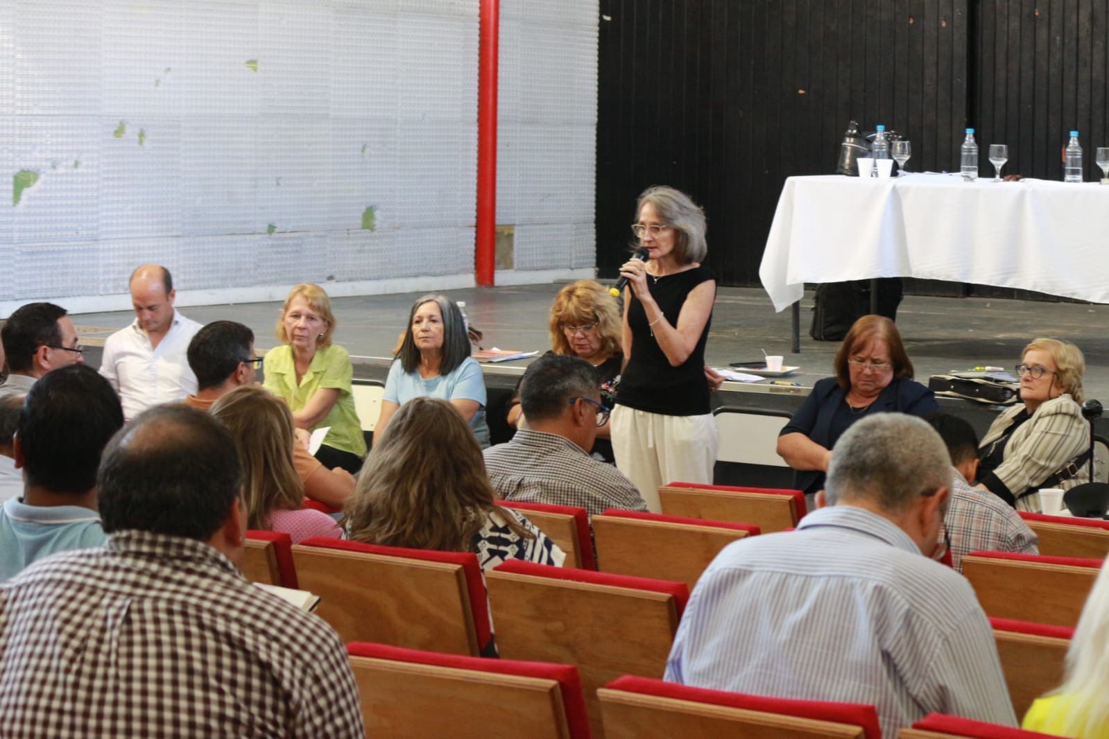 Autoridades educativas, directores regionales y supervisores de Nivel Secundario se reunieron para fortalecer la organización institucional de cara al inicio de clases