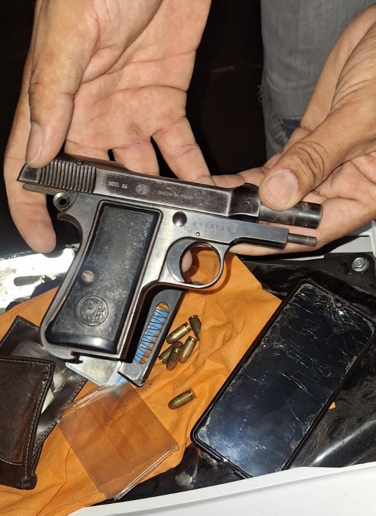 Detenido: Circulaba armado y con estupefacientes