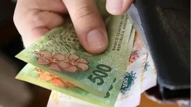 Nación fijó el nuevo salario mínimo: cómo será el aumento y a partir de cuándo