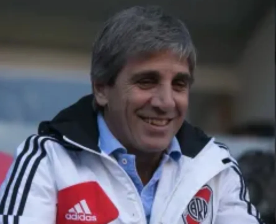 El fuerte tuit de Luis Caputo contra Martín Demichelis que tuvo que eliminar