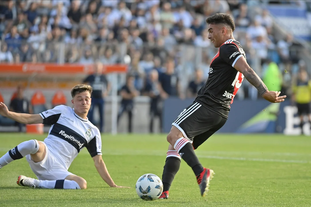 River quiere extender su gran momento ante Gimnasia y quedar en lo más alto de la tabla