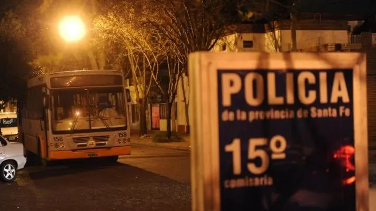 Balearon el frente de una comisaría en la zona sur de Rosario