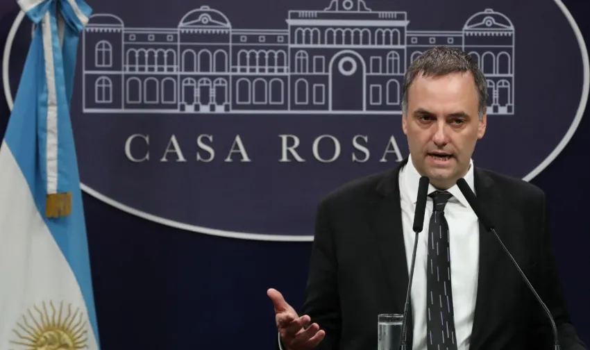 El Gobierno cerrará dos organismos públicos