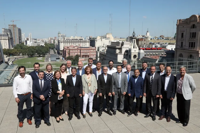 El Gobierno reunió a los 24 ministros de Salud con los contagios de dengue como tema principal