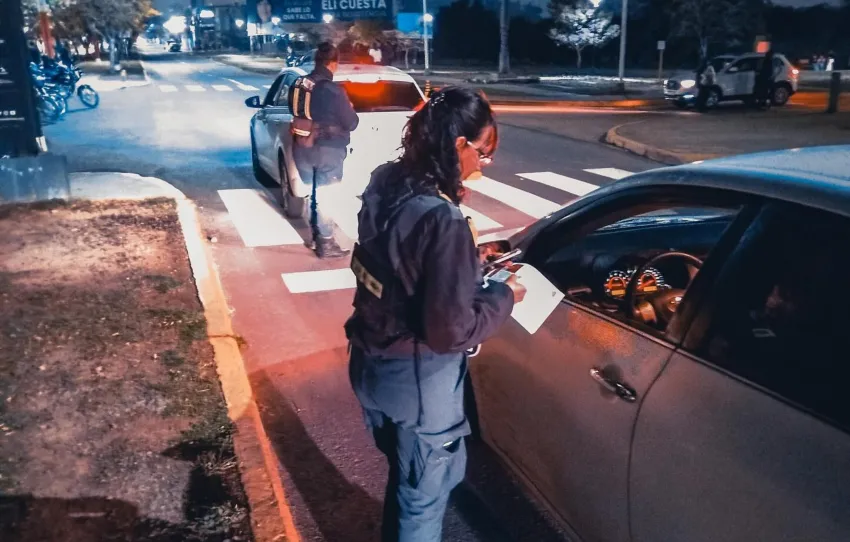 Por circular alcoholizado y a contramano pagó una multa de más de $ 1 millón de pesos