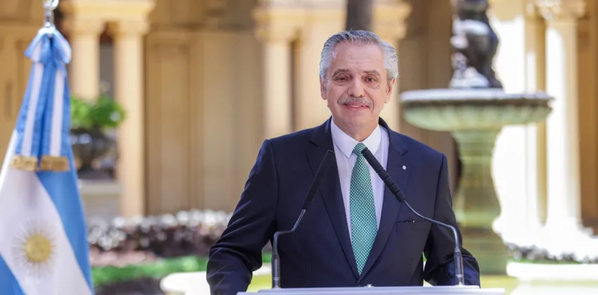 Contratos irregulares de ANSES: el juez Ercolini pidió los registros migratorios de Alberto Fernández