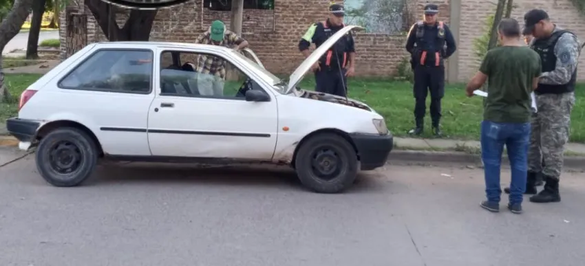 Vio el auto que le habían robado a su padre el año pasado, alertó a la Policía y lo recuperaron