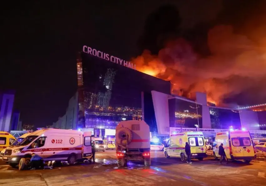 Ataque terrorista en Rusia: más de 40 muertos en un tiroteo en una sala de conciertos