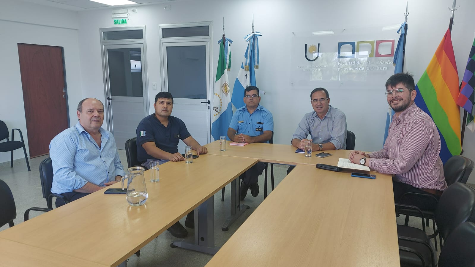 Mayores controles en la zona universitaria: La policía se reunió con autoridades de la facultad de Artes de la UNNE