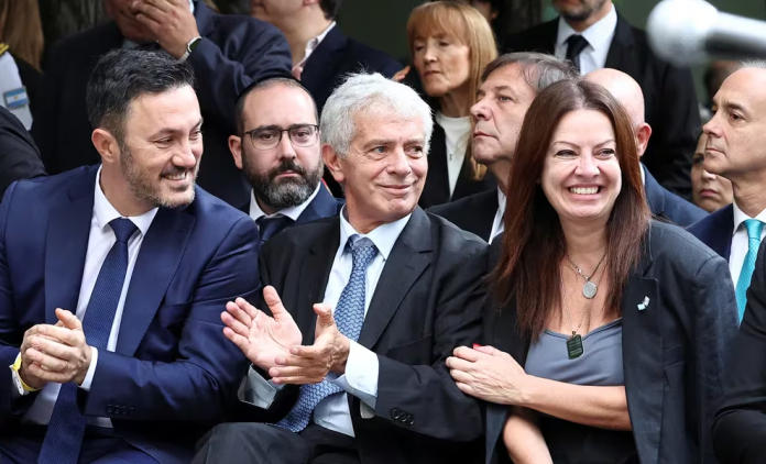 El Gobierno oficializó los vouchers educativos para las familias que no pueden pagar aumentos de colegios privados