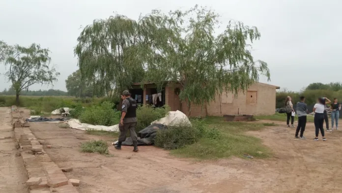 Gendarmería rescató a siete personas explotadas laboralmente en una ladrillería de Córdoba