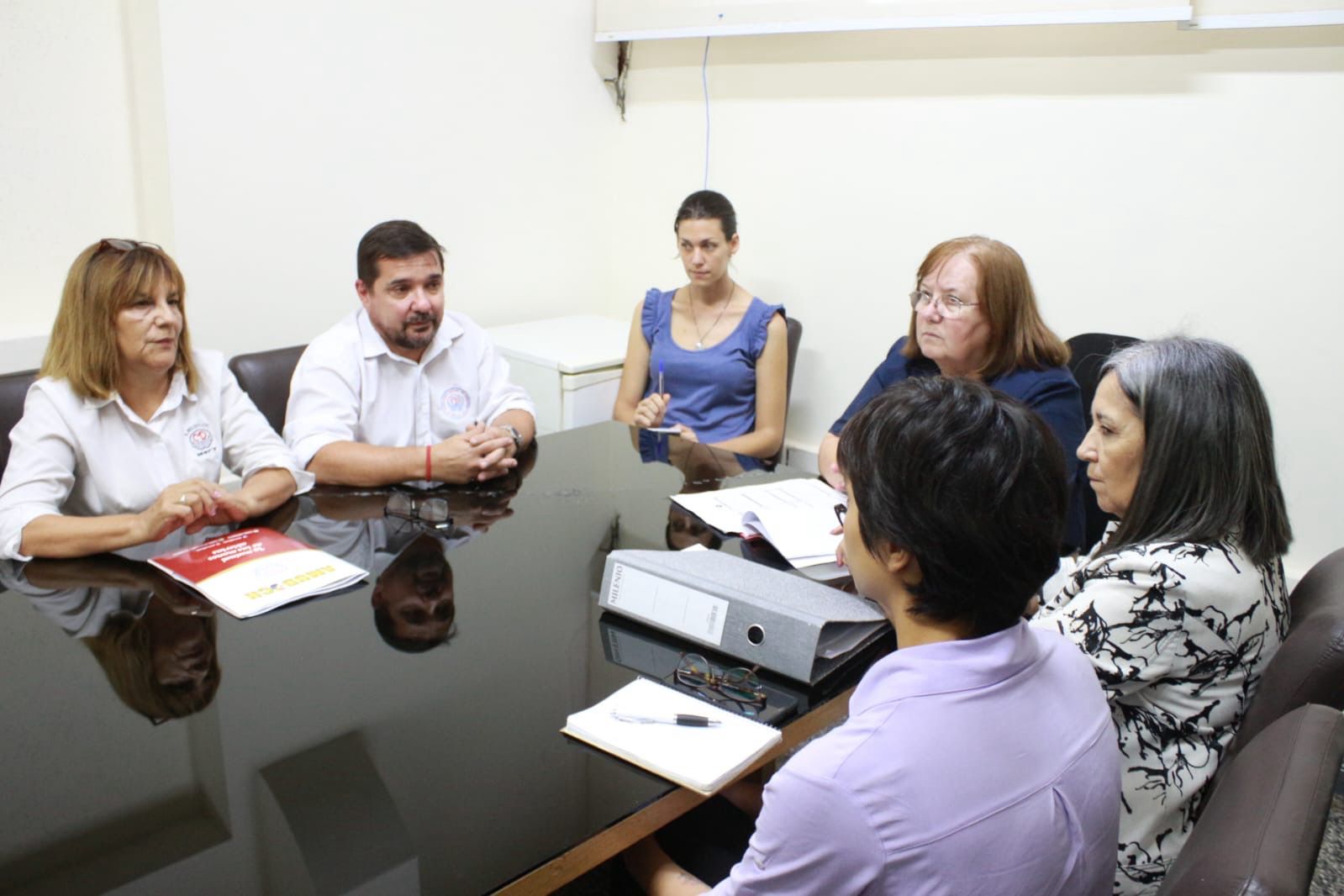 Educación avanza en un programa integral para fortalecer el cooperativismo escolar en la provincia