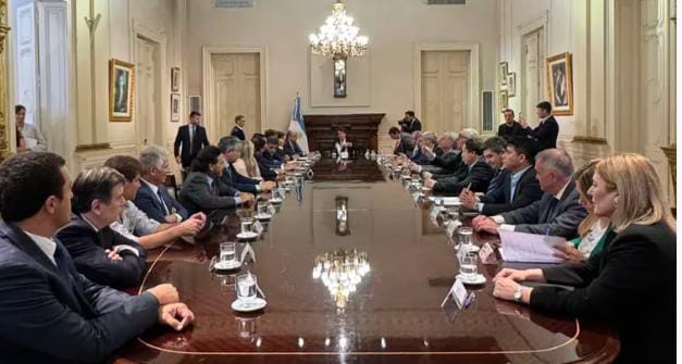 El Gobierno define detalles de la nueva Ley Ómnibus y se la enviará a los gobernadores en los próximos días