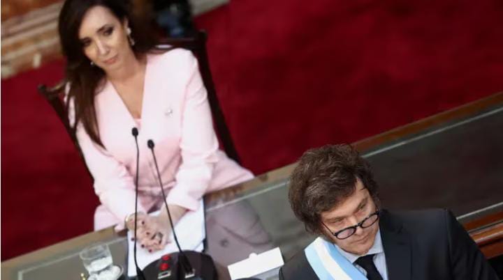 El Gobierno acusó a Villarruel de avanzar con una agenda propia al convocar a una sesión por el DNU