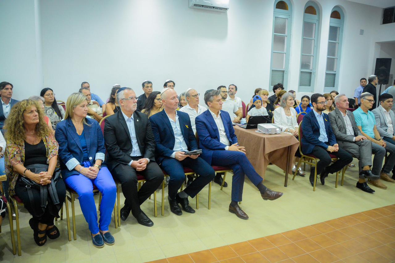 El Gobernador Zdero acompañó el 32° aniversario del atentado a la Embajada de Israel en Argentina