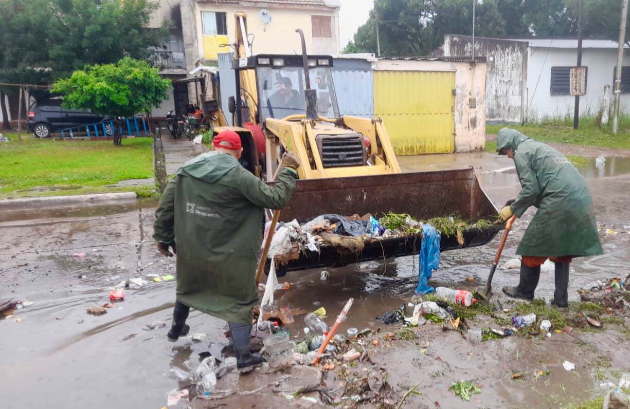 Ante el pronóstico de lluvias, la Municipalidad de Resistencia intensificó operativos de limpieza urbana